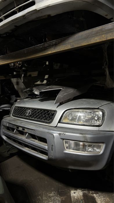 Toyota Rav4 запчасти