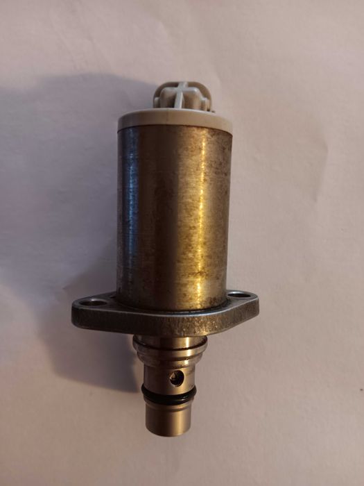 Регулатор за налягане на гориво за Тойота