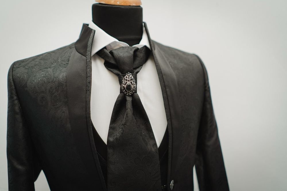 Manechin Costum Mire | 150 Lei / 3 Zile | Cluj
