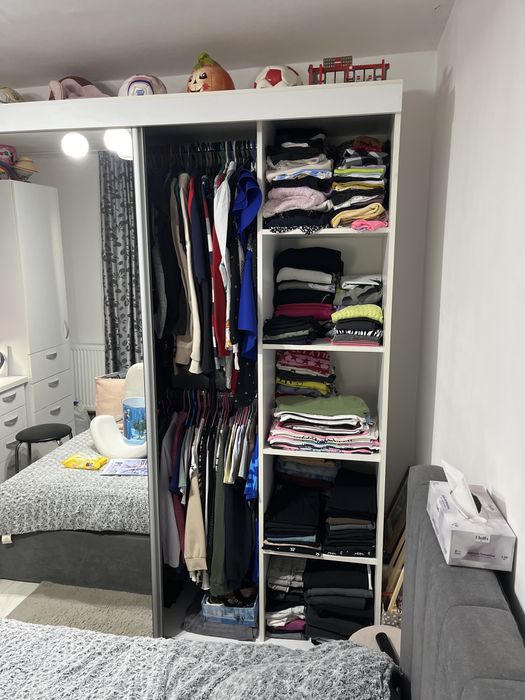 Dressing /Dulap dublu cu oglinzi + 1 soldat
