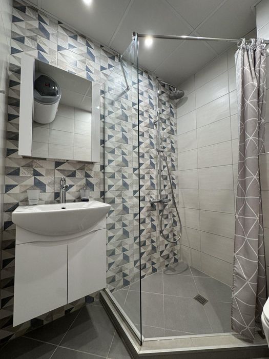 Продава се Двустаен апартамент в Пловдив, Остромила - 67 кв.м за 2165 €/кв.м - Снимка #8