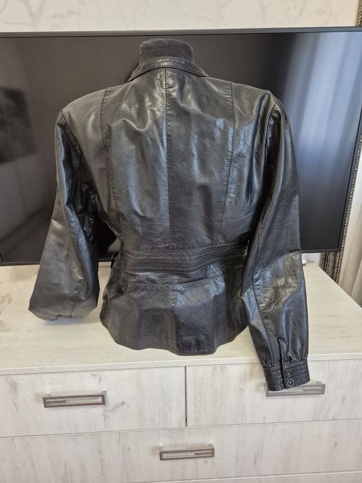 Ново дамско  яке размер М / EUR 38 / BG 44