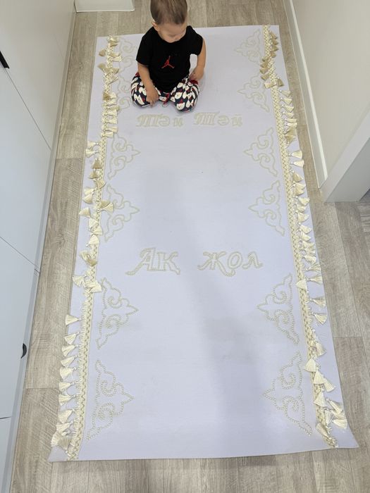 Продам Ак жол ручной работы, размер 1 × 2 метра