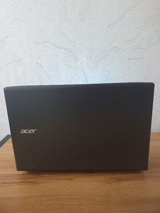 Acer noutbuk sotiladi vedi kartali cor i5