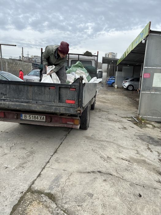 Изхвърляне на отпадъци и стари мебели – почистване и извозване