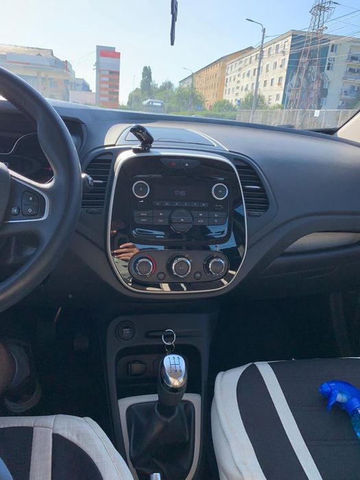 Vând Renault Captur