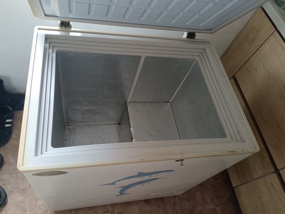 Продам морозильник