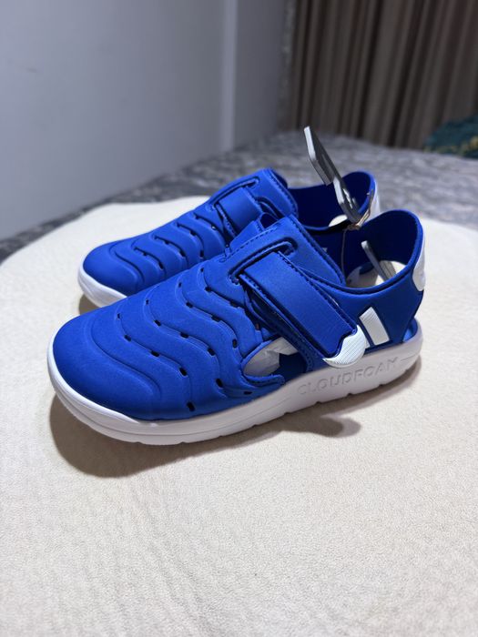 Сандали adidas  Sportswear 33 номер