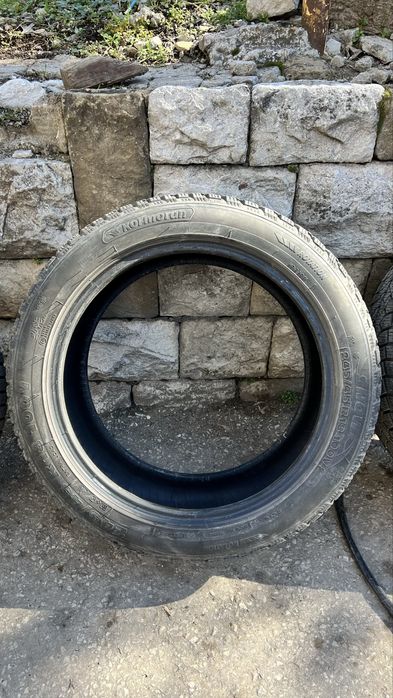 Зимни Гуми 245/45/R18