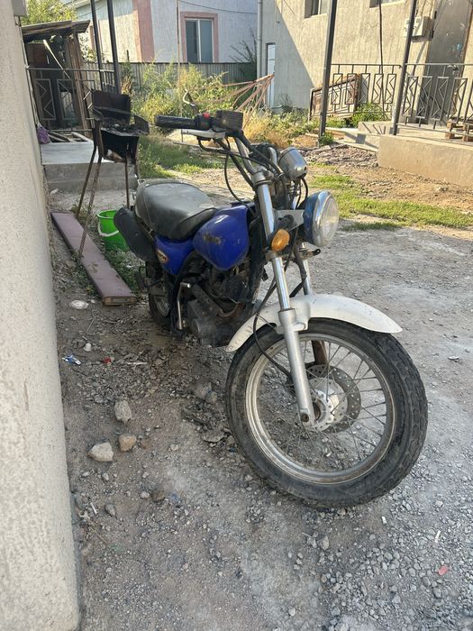 Мотоцикл 250 куб чоппер