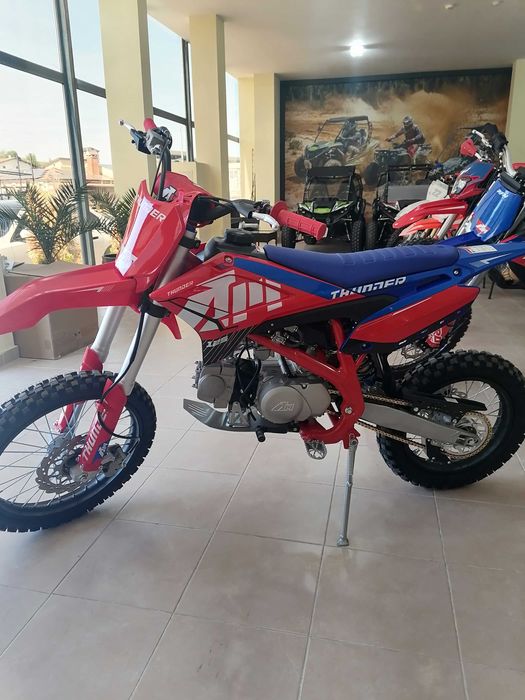 Кросов мотор 125 Кубика от серията Storm Red