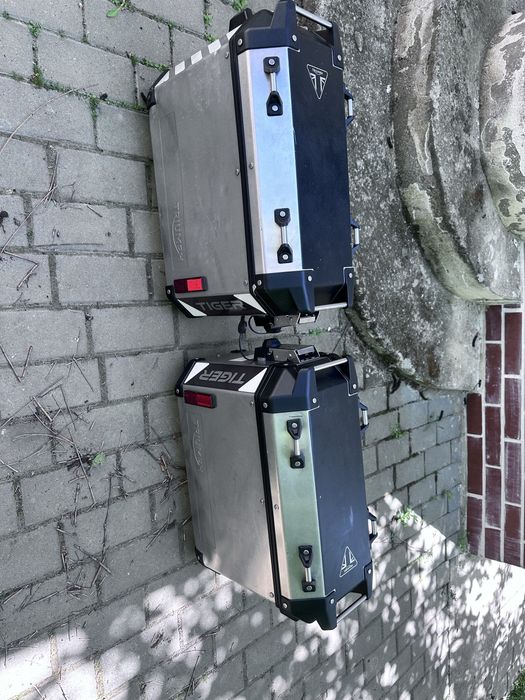 Set sidecase Triumph Tiger coburi genti laterale aluminiu