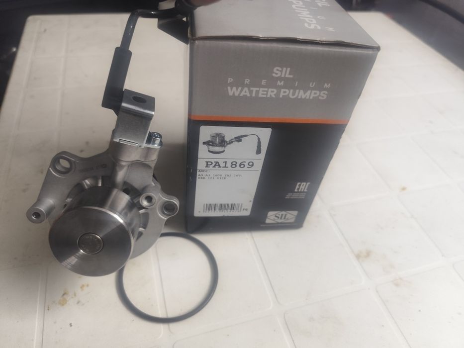 Водна помпа SIL PA1869 за Passat B8 2.0 150ph