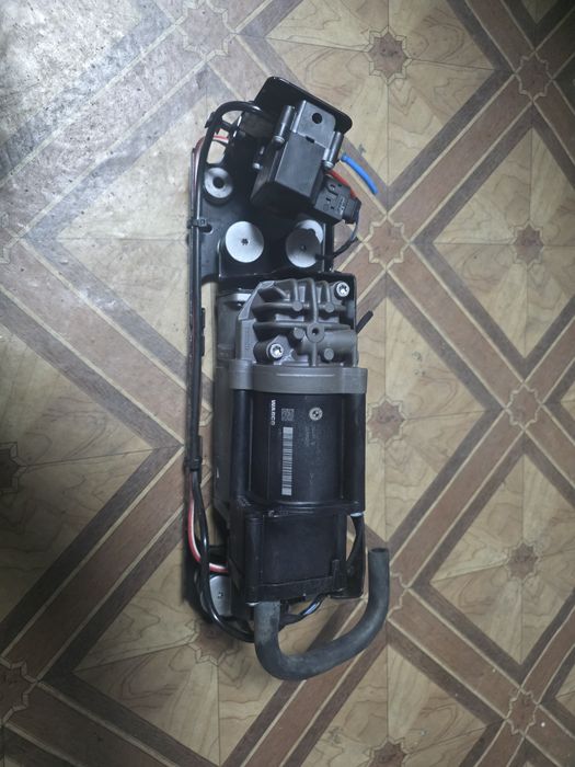 Compresor perne aer spate BMW seria 5 f11