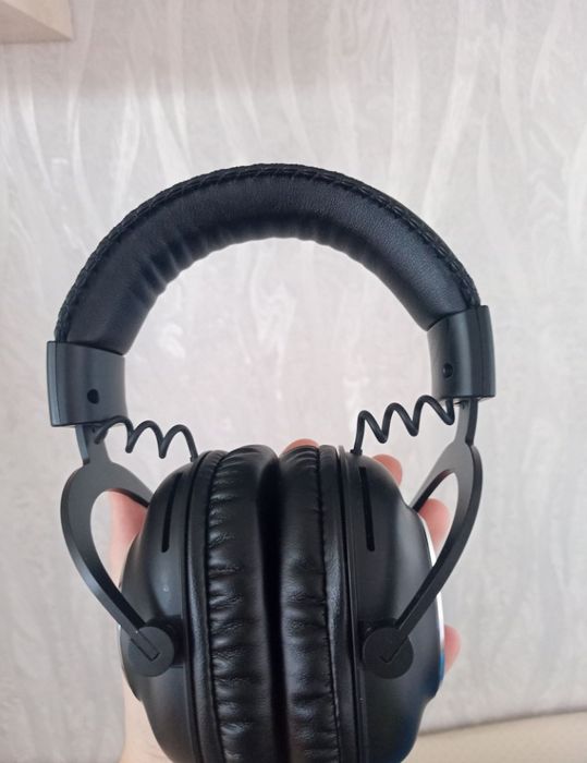 Наушники Logitech g pro x