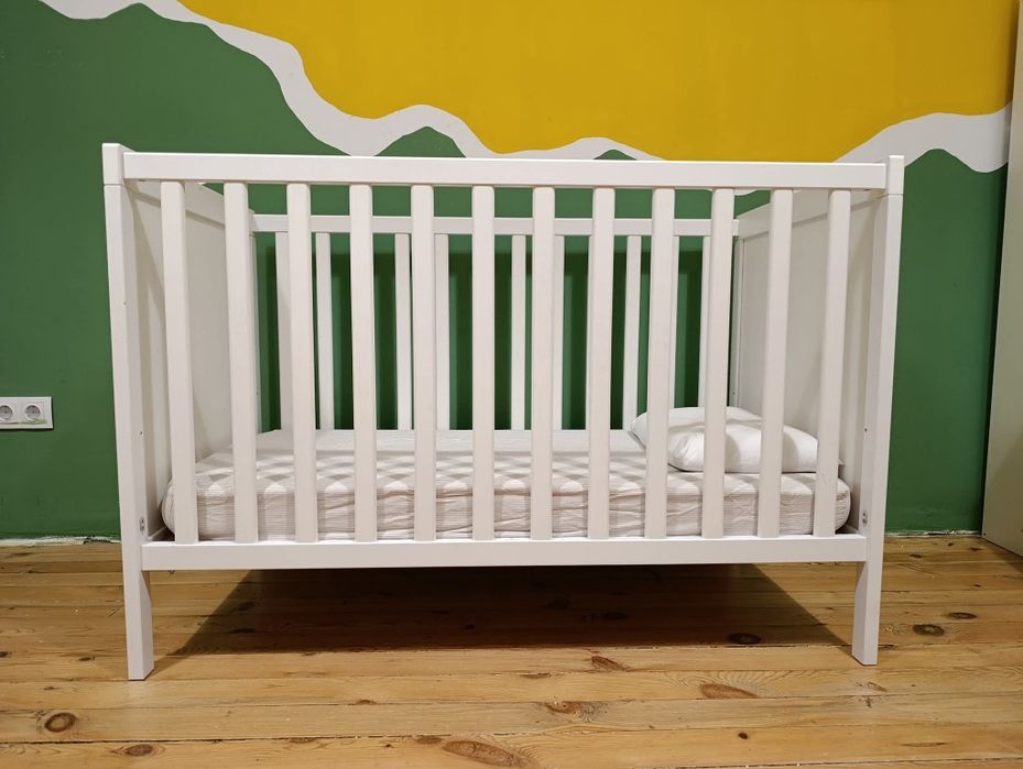 Бебешко креватче / кошара на Ikea