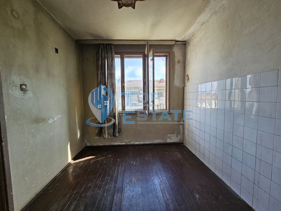 Продава се Четиристаен апартамент в Велико Търново, Акация - 128 кв.м за 1054 €/кв.м - Снимка #10