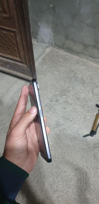 Redmi note 11 pro Almashgan joyi yóq ochilmagan usta kurmagan 8+8/128