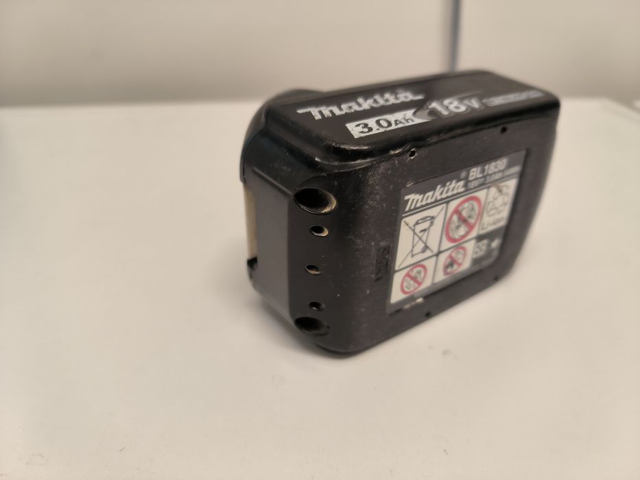 Makita DMR200 Bluetooth speaker блутут тонколона