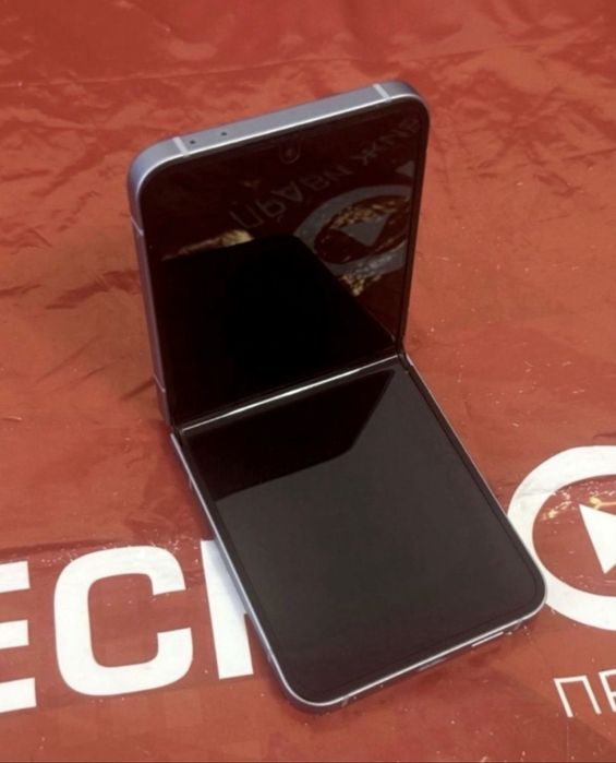 КАТО НОВ 512GB Samsung Z Flip 6 Гаранция Технополис 2026 г. Blue