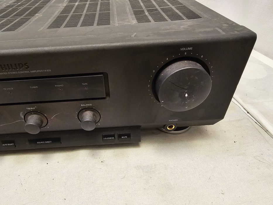 Defect Amplificator Stereo Integrat Philips FA 920