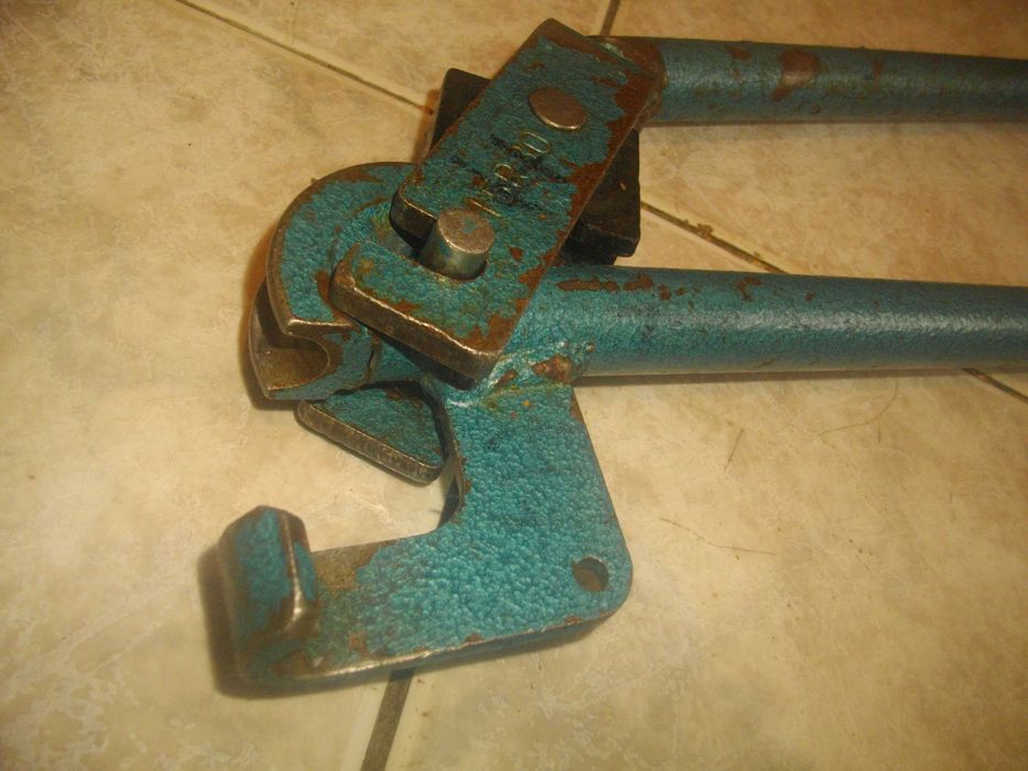 Бигляр Огъване Арматура/ Тръбогиб 20мм HENCO 20/ Тръбогиб 15мм-Огъване