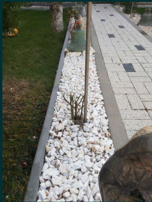 Marmura sparta decorativa alba granit gri travertin bej calcaroasa