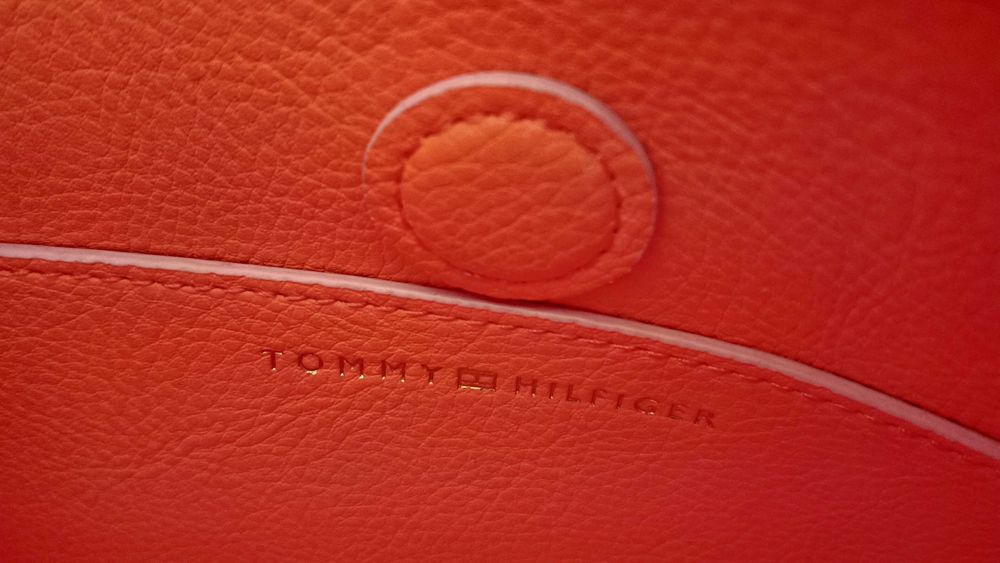 Tommy Hilfiger * Valentino нови