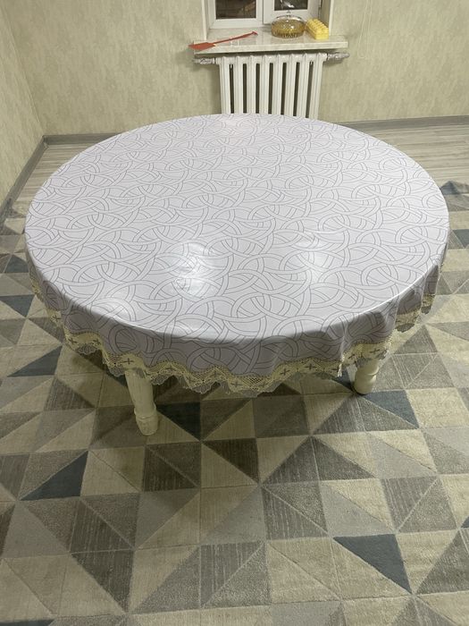 Продам стол + стульчики