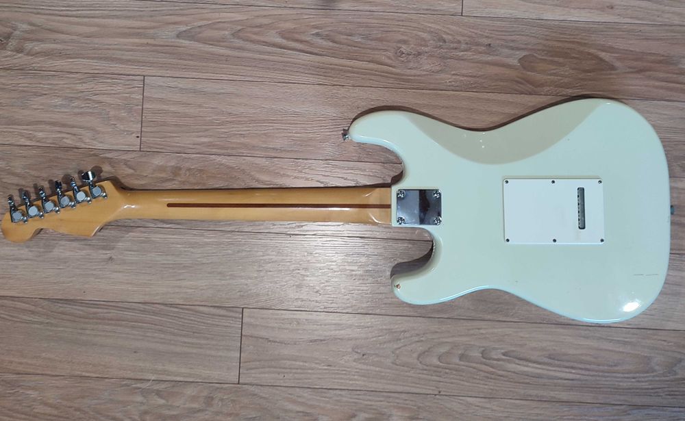 Китара Fender Squier Samik Korea 1989г
