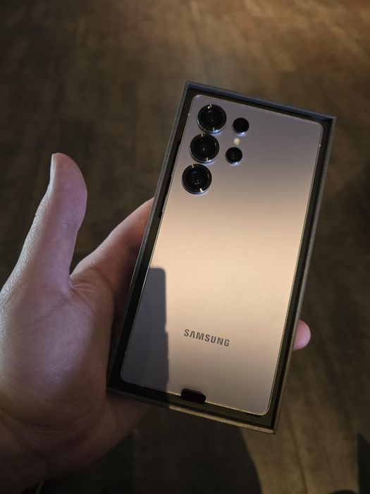 Продам Samsung s25 ultra 12/512