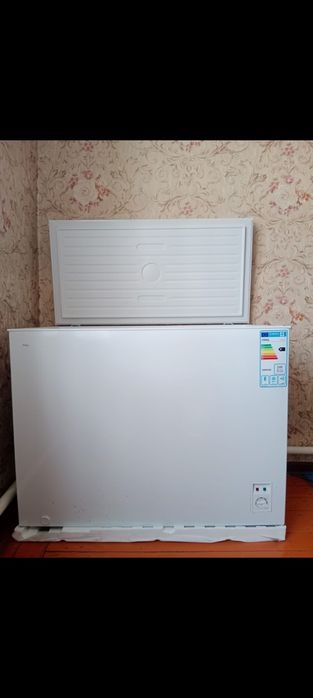 Продам новый морозильник большой обьем