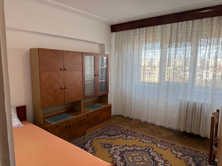 Apartament 3 camere de inchiriat ultracentral