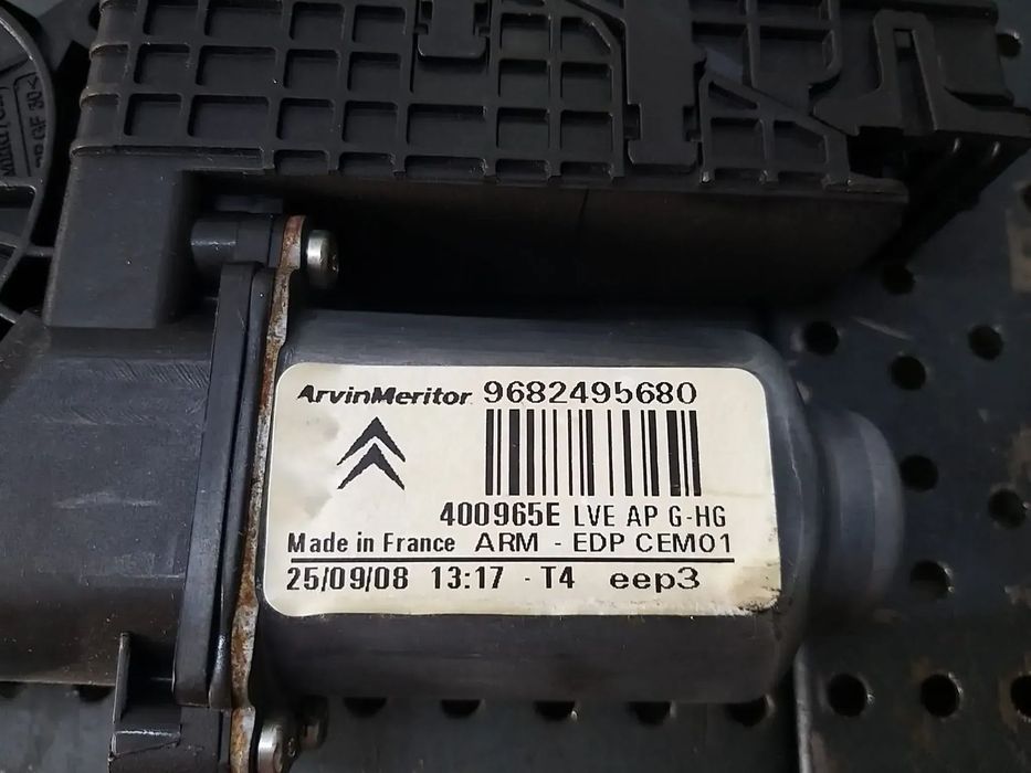Motoras macara stanga fata citroen c4 picasso 1 ud 9682495680 400965e