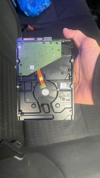 жесткий диск Seagate SkyHawk ST2000VX017