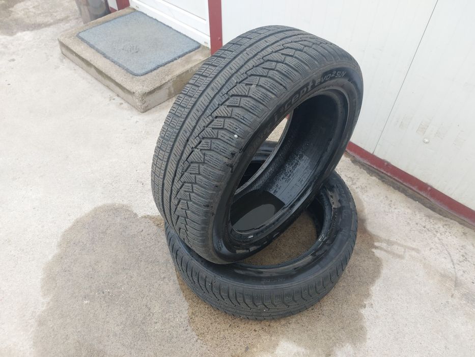 135 lei bucata! Doua anvelope M+S/IARNA 225 55 r18 Hankook