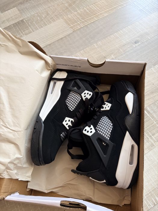 Нови Nike Jordan Air 4 Retro  38 номер