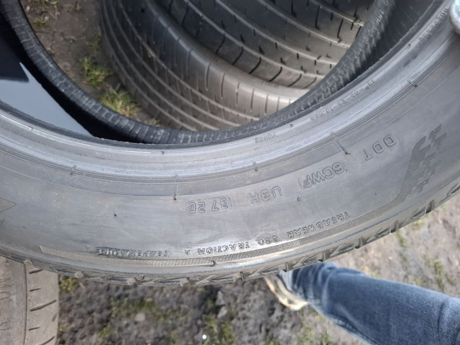 Vand 2 anvelope 255 45 18 brigestone de vara bune dot 2020