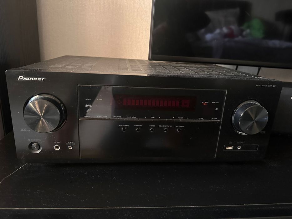 Ресиивър Pioneer VSX-831