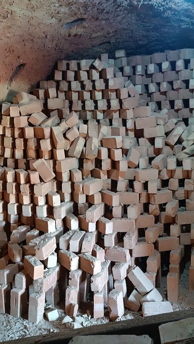 pishgan gʻishtlar bor