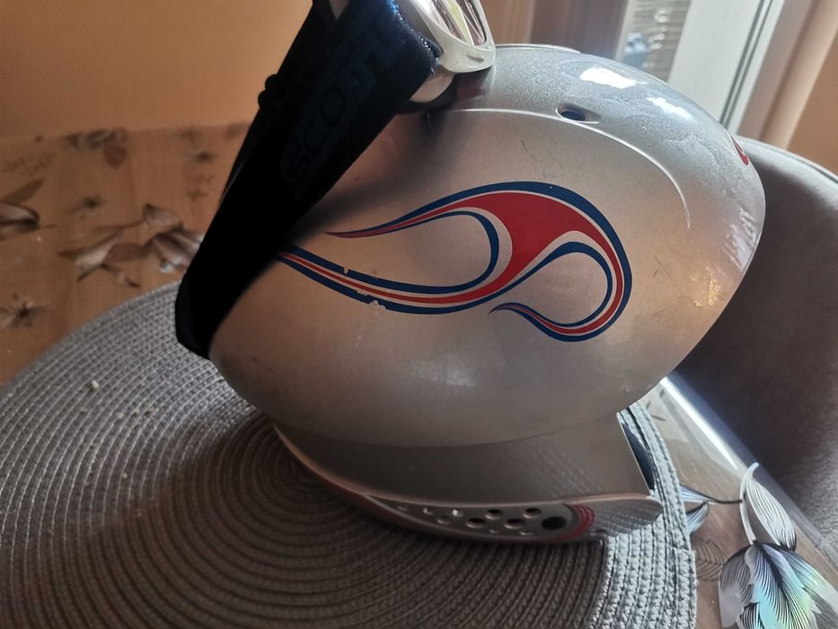 детска ски каска соломон