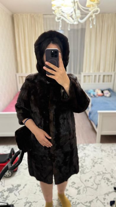 Продам норковую шубу