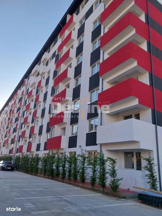 Garsonieră De Inchiriat, Complet Mobilată Și Utilată, Loc De Parca