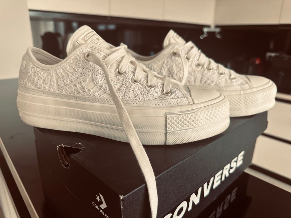 Дамски кецове Convers