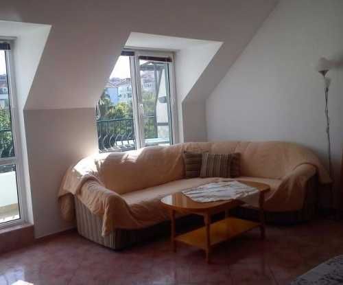 Дава се под наем Двустаен апартамент в Бургас, Лазур - 75 кв.м за 225 € - Снимка #1