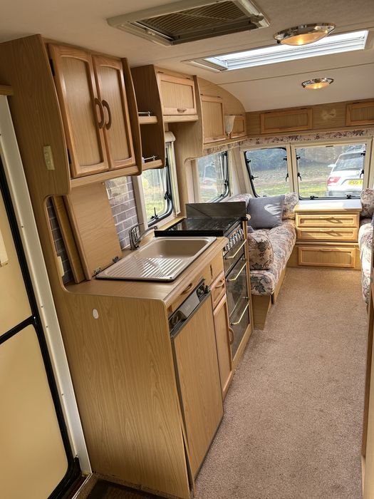 Rulota Bailey 4/5 persoane