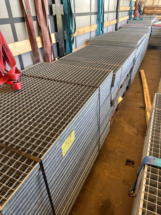 Grilaje zincate galvanizate