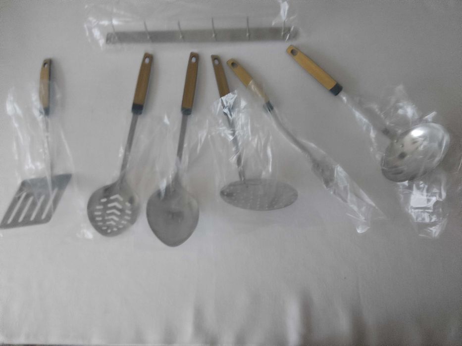 Винтидж Японски готварски прибори 1981година  неизползвани