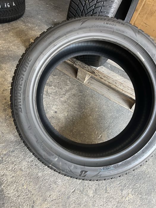 2 anvelope m+s 245/45/19 Bridgestone 7 mm!