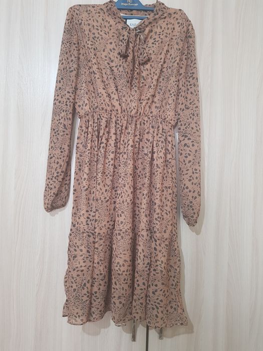 Женские платья на выход